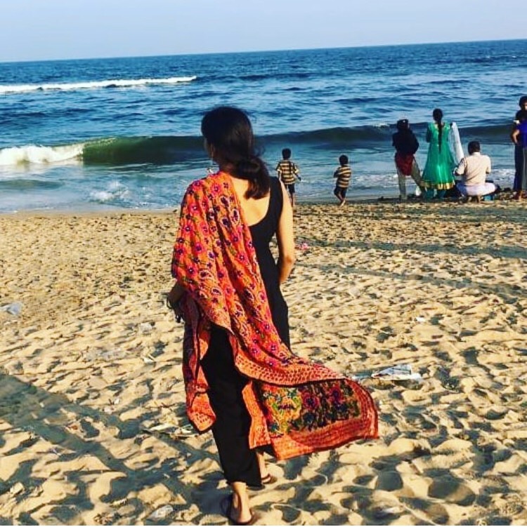 Darlings, Empty Your Glasses First!